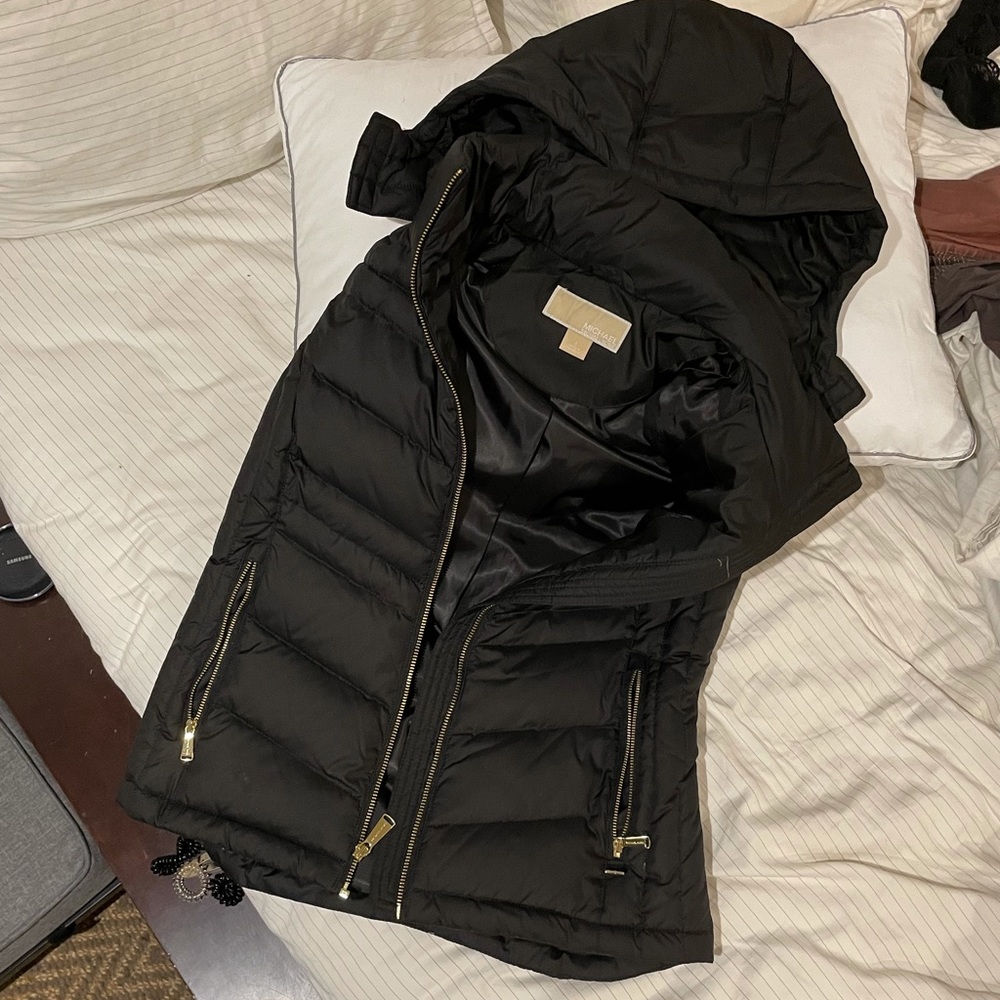 Michael Kors Quilted vest with removable hood, S